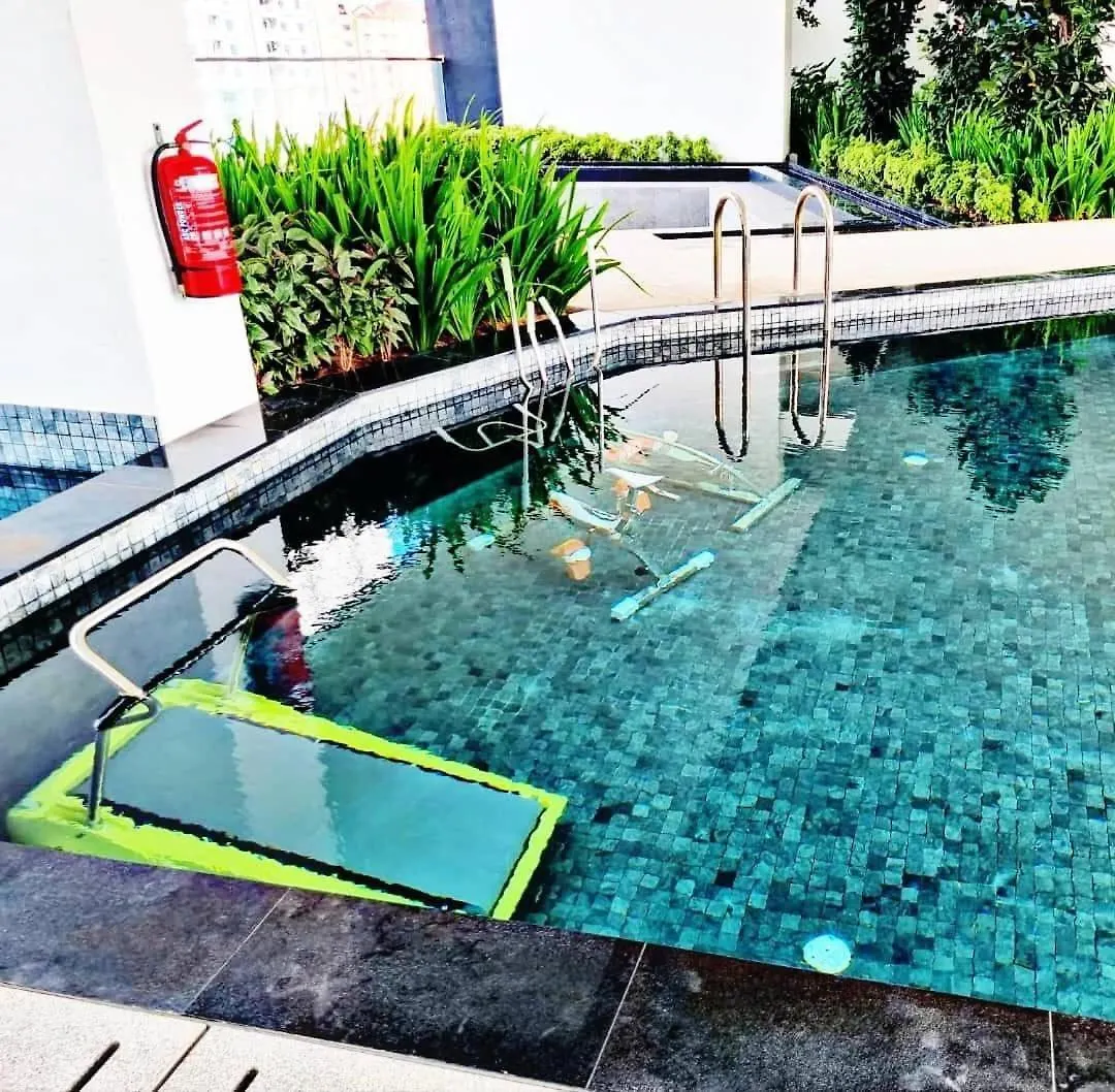 Galaxy 3Br Apartment Comfort Family Stay City View 10Pax George Town 0*,  Malaysia