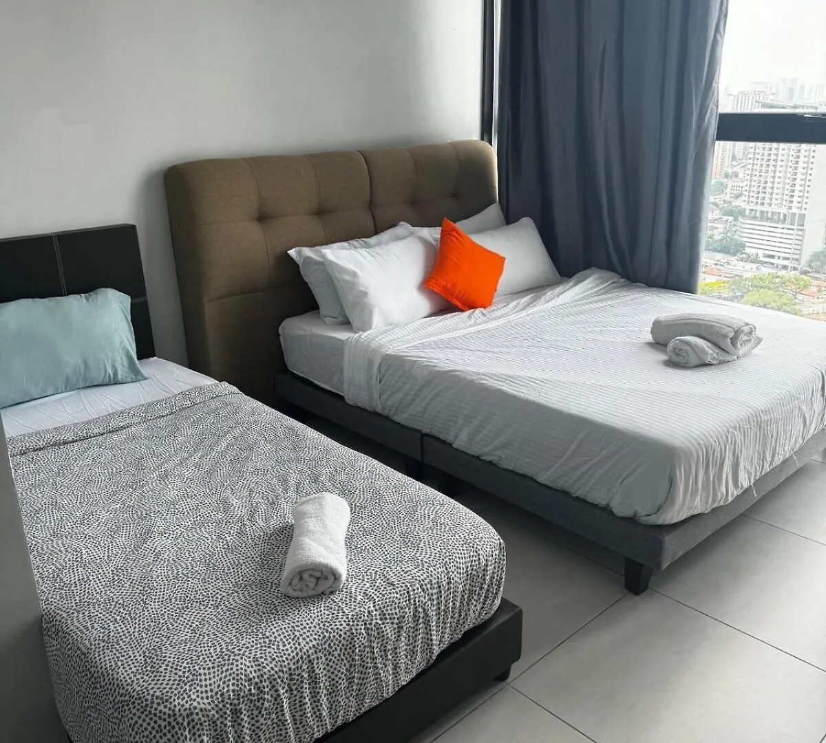 Galaxy 3Br Apartment Comfort Family Stay City View 10Pax George Town 0*,