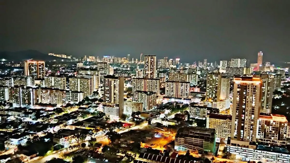 Galaxy 3Br Apartment Comfort Family Stay City View 10Pax George Town