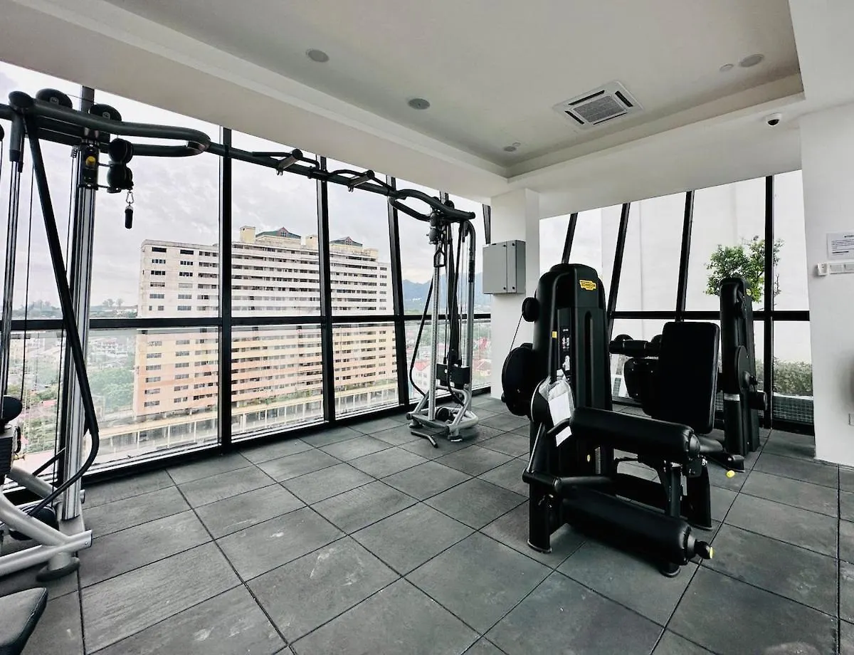 Galaxy 3Br Apartment Comfort Family Stay City View 10Pax George Town 0*,  Malaysia